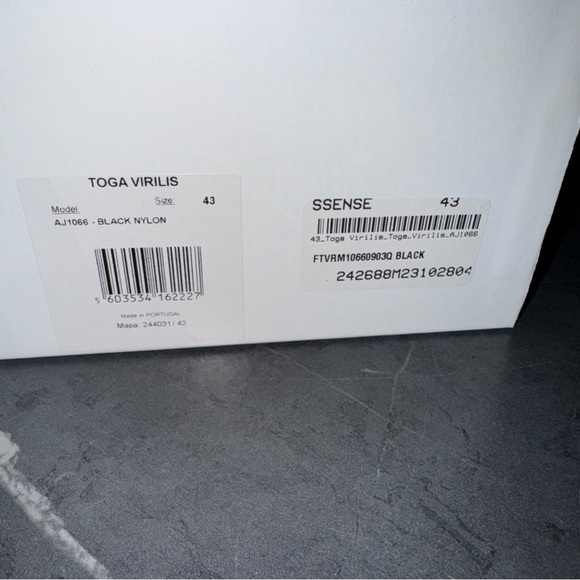 Toga Virilis Empty Box w/ Linen Bag, Tag & Tissue Paper - Original Packaging - Picture 5 of 14